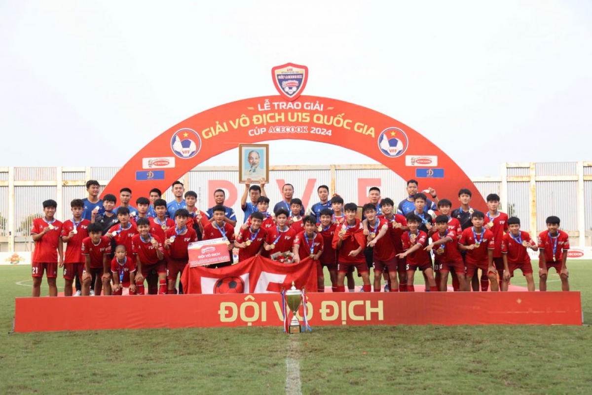 U15 PVF lên ngôi vô địch thuyết phục